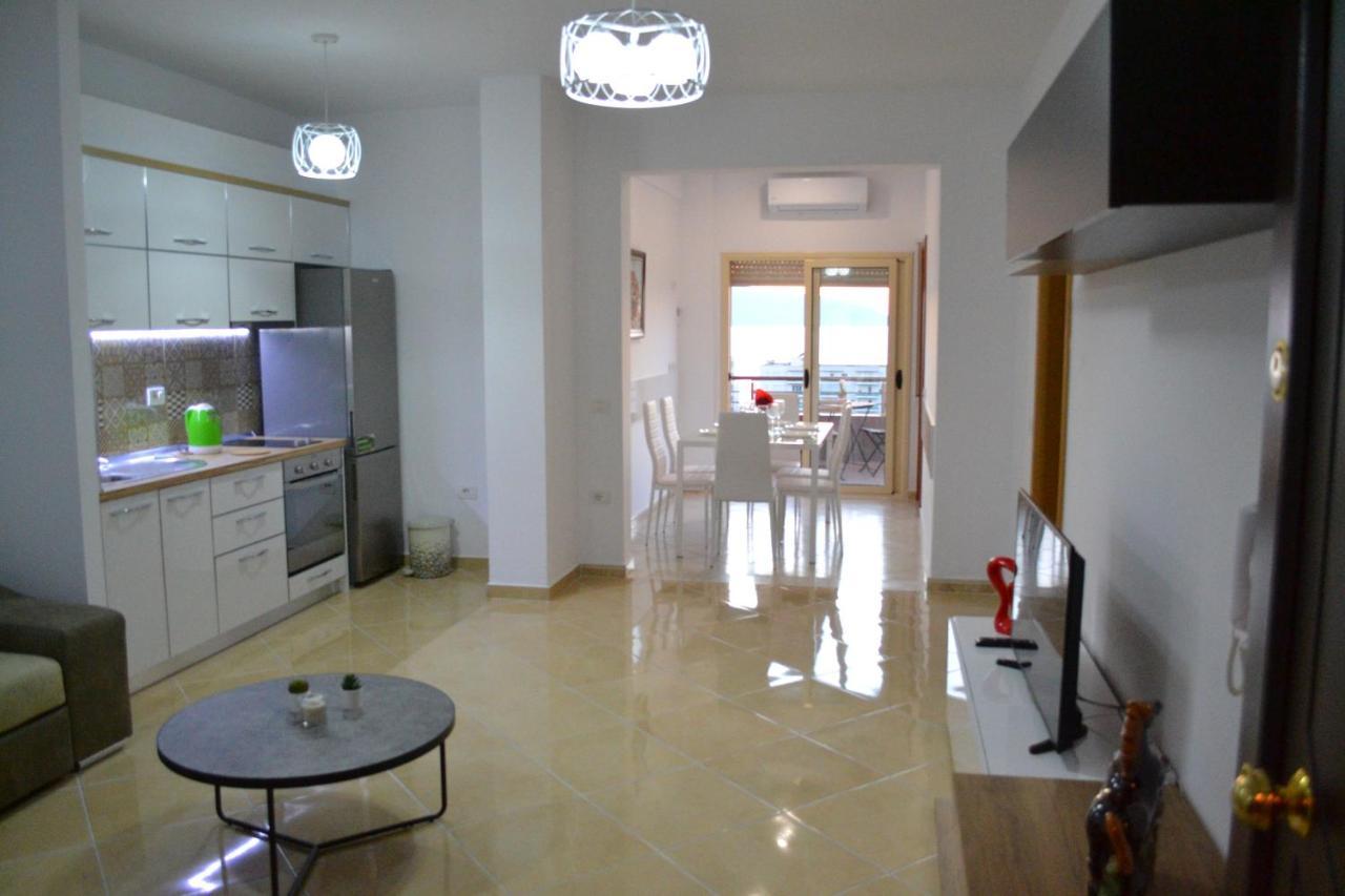 Seaview Penthouse 2 Bedrooms Apartment & Box Garage Vlorë Exteriér fotografie