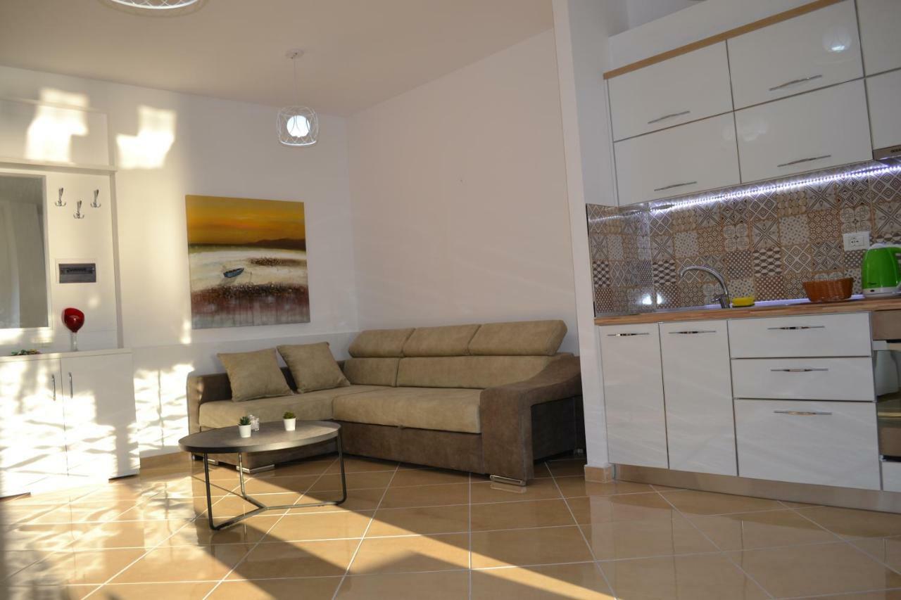 Seaview Penthouse 2 Bedrooms Apartment & Box Garage Vlorë Exteriér fotografie